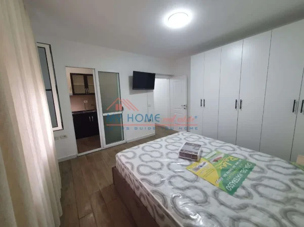 Tirane, jepet me qera garsonier 1+1 Kati 4, 60 m² 450 € (Mozaiku)