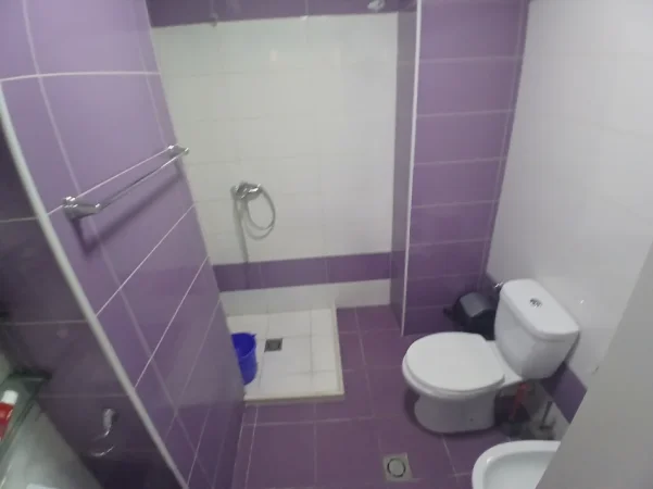 Tirane, jepet me qera apartament 1+1+Ballkon Kati 3, 65 m² 500 € (21 dhjetori)