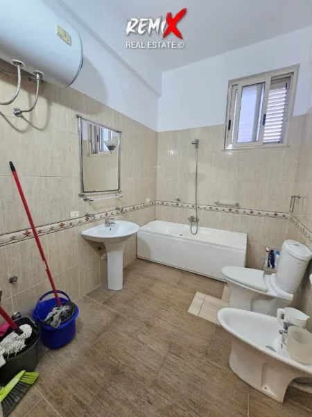 Durres, jepet me qera apartament+verande | Penthouse 2+1+Aneks+Ballkon Kati 3, 110 m² 600 € (durres)