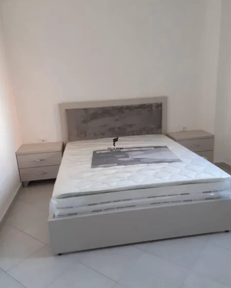 Tirane, jepet me qera apartament 1+1 Kati 3, 80 m² 500 € (ASTIR)