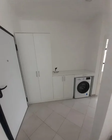 Tirane, jepet me qera apartament 1+1 Kati 3, 80 m² 500 € (ASTIR)