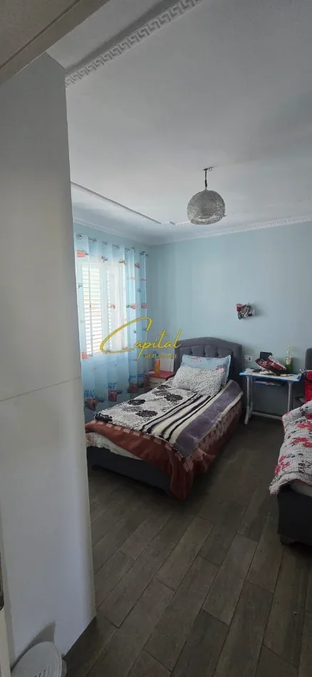 Tirane, jepet me qera Vile 1+1 Kati 2, 500 m² 1.500 € (BALDUSHK)
