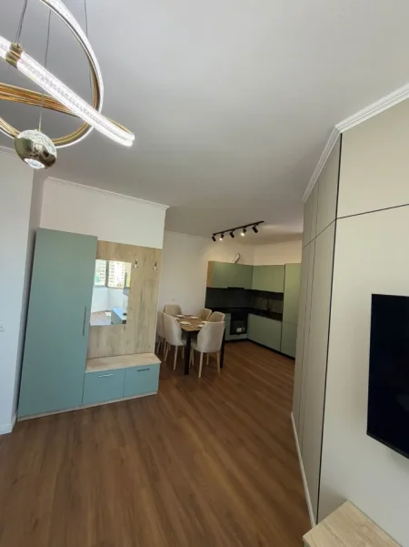 🌊 SHITET APARTAMENT 2+1 ME PAMJE NGA DETI – SHKËMBI I KAVAJËS