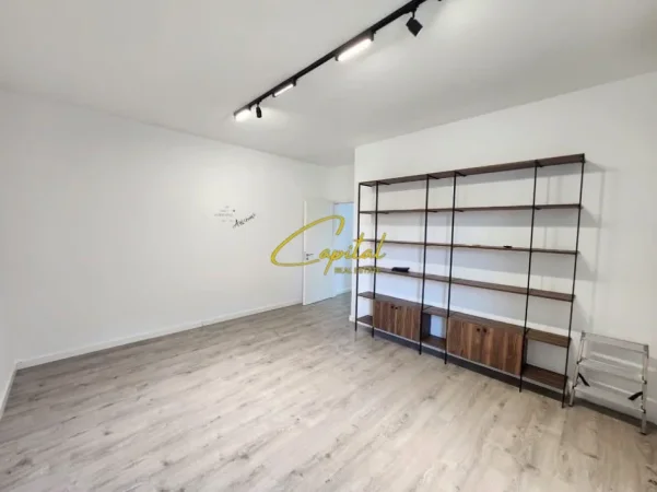 Tirane, jepet me qera ambjent biznesi Kati 2, 95 m² 800 € (STADIUMI DINAMO)