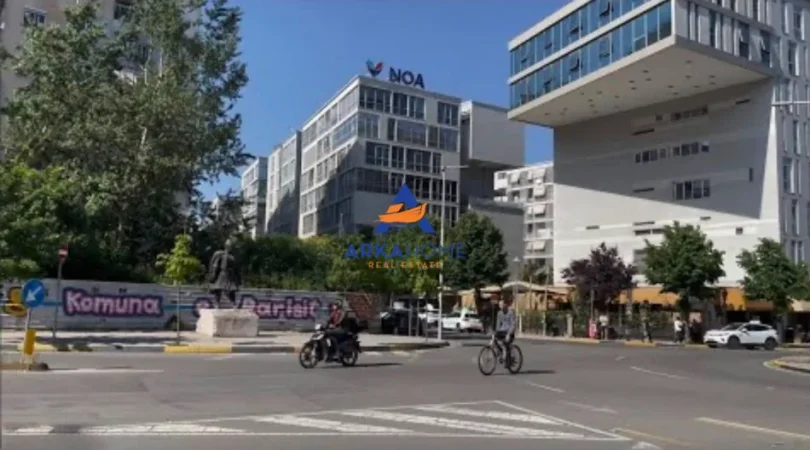 Tirane, jepet me qera apartament 1+1+Ballkon Kati 7, 60 m² 692 € 
