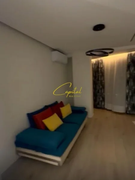 Tirane, jepet me qera apartament 1+1 Kati 8, 75 m² 1.100 € (GOLDEN TOWER RESIDENCE)