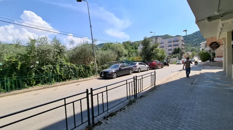 Tirane, shitet ambjent biznesi Kati 0, 67 m² 289.000 € 