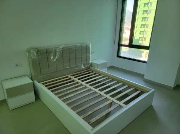 Tirane, jepet me qera apartament 1+1 Kati 3, 500 € 