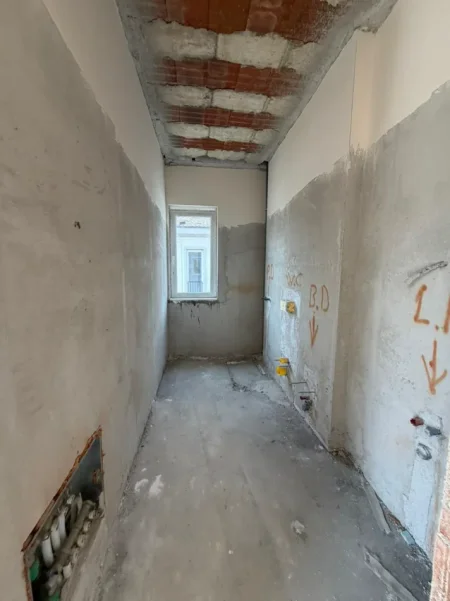 Tirane, shitet apartament 4+1+Ballkon , 391 m² 