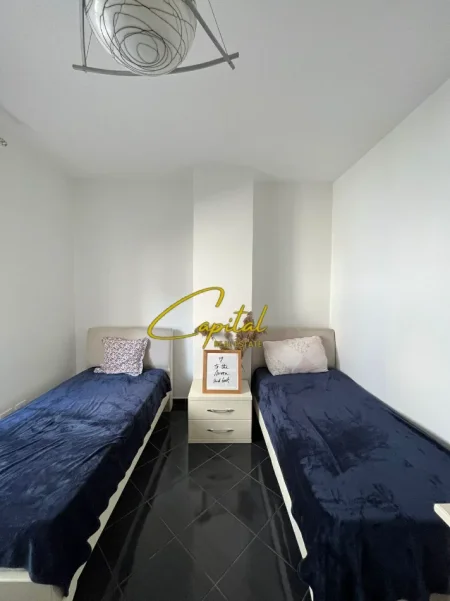 Tirane, jepet me qera apartament 2+1 Kati 2, 103 m² 500 € (FRESKU)