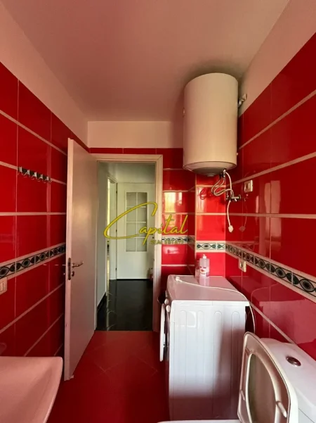 Tirane, jepet me qera apartament 2+1 Kati 2, 103 m² 500 € (FRESKU)