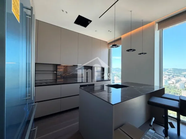Tirane, jepet me qera apartament 2+1 , 150 m² 2.800 € (“DOWNTOWN ONE”, BULEVARDI “BAJRAM CURRI”)