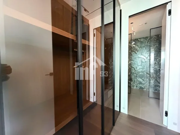 Tirane, jepet me qera apartament 2+1 , 150 m² 2.800 € (“DOWNTOWN ONE”, BULEVARDI “BAJRAM CURRI”)