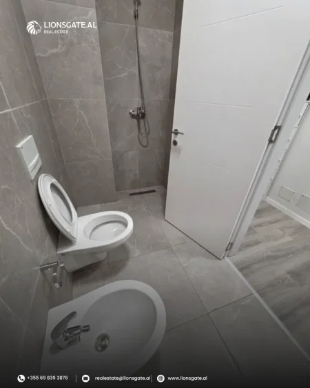 Tirane, jap me qera apartament 1+1+Aneks+Ballkon , 75 m² 550 € 