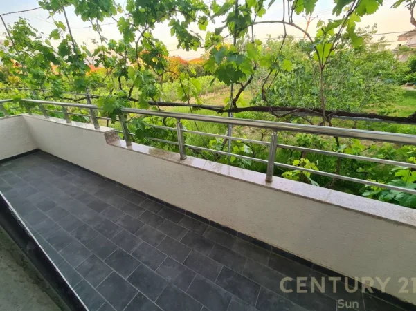 Tirane, jepet me qera apartament 3+1+Aneks+Ballkon Kati 2, 160 m² 700 € (Sauk i Vjeter)