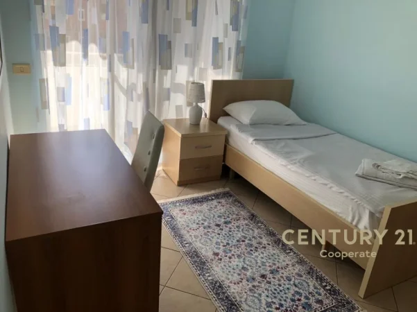 Tirane, shitet apartament 3+1 Kati 3, 80 m² 208.000 € (Rruga Mihal Grameno)