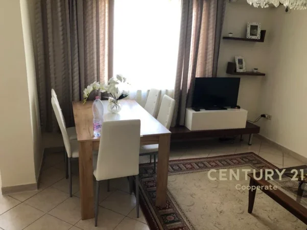 Tirane, shitet apartament 3+1 Kati 3, 80 m² 208.000 € (Rruga Mihal Grameno)