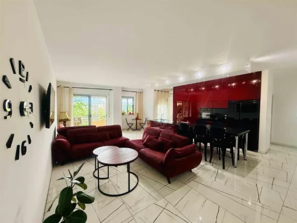 Tirane, jepet me qera apartament 2+1+Ballkon Kati 4, 130 m² 1.200 € (Hamdi Sina)
