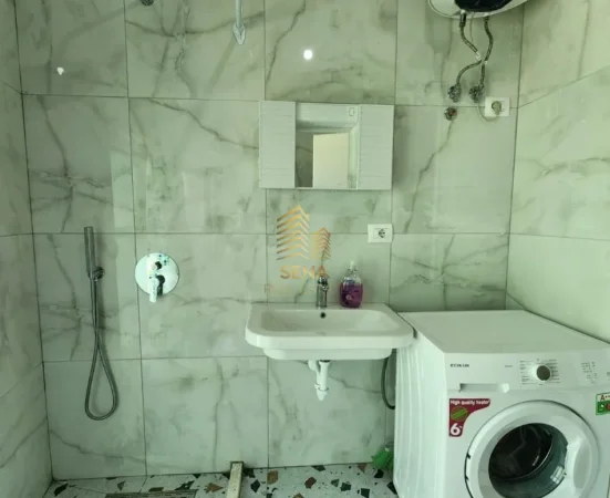 Tirane, shitet garsonier 1+1 Kati 3, 30 m² 64.000 € (Kompleksi Mangalem)