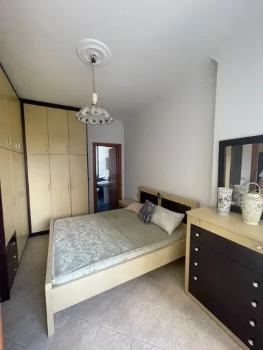 Tirane, jepet me qera apartament 2+1+Aneks+Ballkon Kati 1, 105 m² 500 € (rruga don bosko , rruga jordan misja)