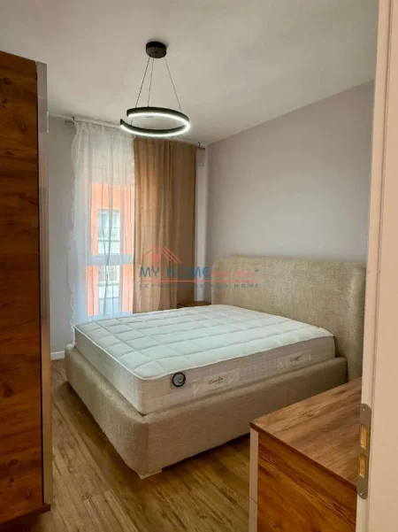 Tirane, jepet me qera apartament 1+1+Ballkon Kati 6, 70 m² 700 € (Ali Demi)