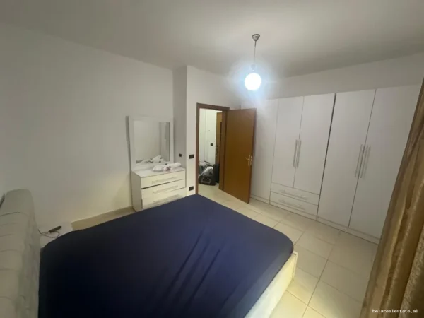 Tirane, jepet me qera apartament 1+1+Ballkon Kati 1, 60 m² 520 € (Rr. Dibres)