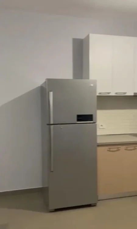 Tirane, jepet me qera apartament 2+1 Kati 8, 138 m² 450 € (Yzberisht)