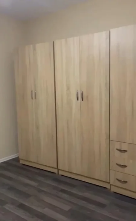 Tirane, jepet me qera apartament 2+1 Kati 8, 138 m² 450 € (Yzberisht)