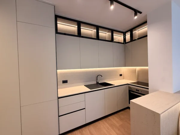 Tirane, jepet me qera apartament 1+1+Ballkon , 70 m² 800 € (Kompleksi Green Harmony)