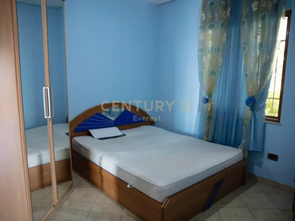 Tirane, jap me qera KODRA E PRIFTIT, KAT VILE ME QIRA + POST PARKIMI 300 €