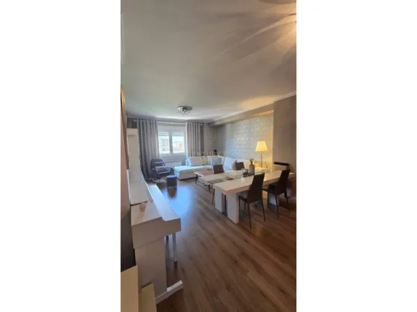 Tirane, shitet apartament 2+1 Kati 7, 98 m² 330.000 € (stadiumi air albania)