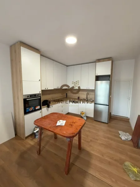 Jepet apartament 2+1+Parkim me qera ne Shkoze D8242A-175