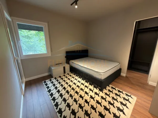 Tirane, shitet apartament 3+1+Ballkon Kati 1, 174 m² 550.000 € (LONG HILL REZIDENCE)