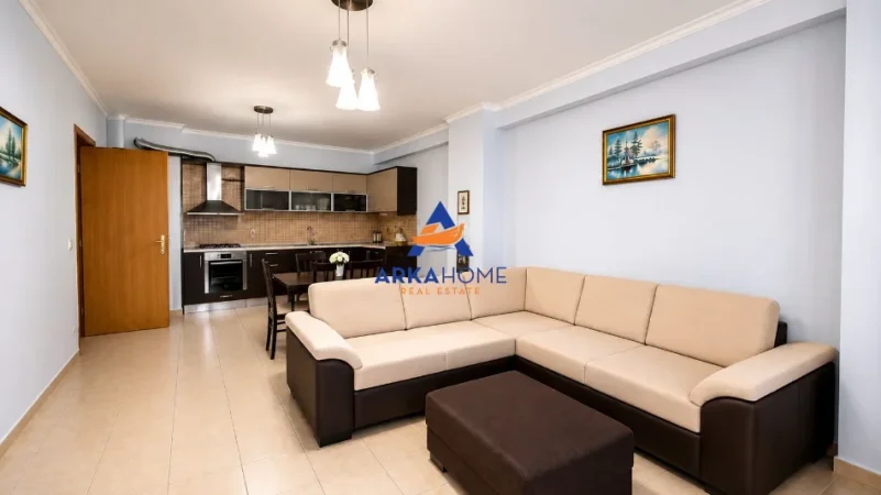 Tirane, shitet apartament 2+1+Ballkon Kati 3, 118 m² 165.000 € 