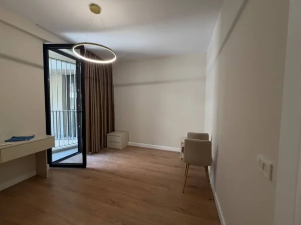 Tirane, jepet me qera apartament 2+1 Kati 9, 116 m² 1.250 € (Mine Peza)