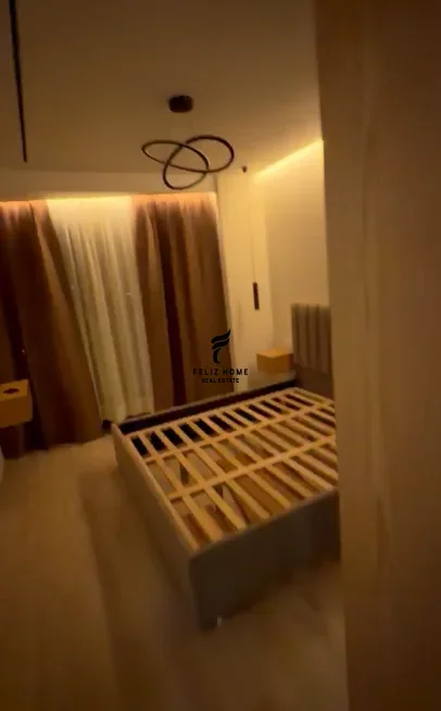 Tirane, jepet me qera apartament 1+1 Kati 8, 65 m² 1.100 € (MINE PEZA)