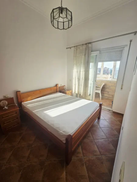 Tirane, jepet me qera apartament 1+1 Kati 9, 67 m² 600 € (BLLOKU AMBASADAVE)