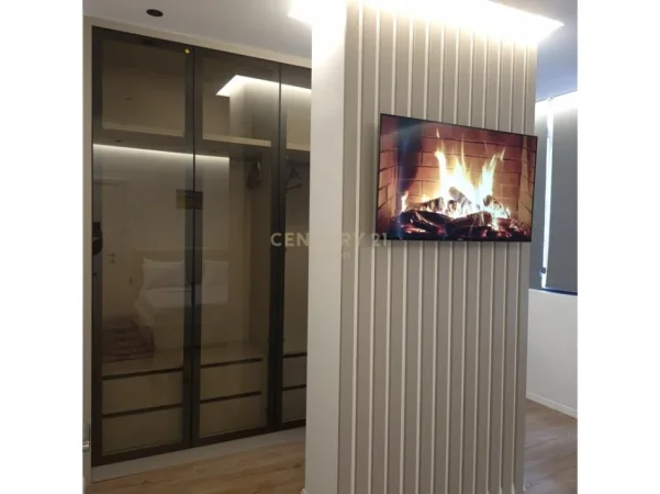 Tirane, shitet apartament 2+1 Kati 2, 80 m² 240.000 € (medreseja)