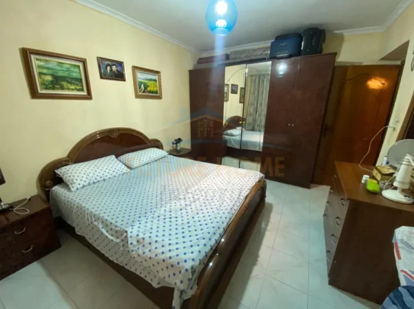 jepet me qera apartament 2+1+Ballkon Kati 1, 85 m² 600 € (Prane Down Town One)