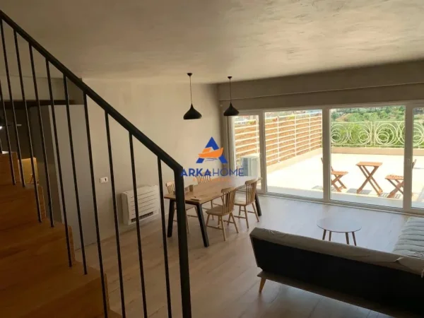 Tirane, jepet me qera apartament 2+1+Ballkon Kati 1, 180 m² 1.200 € 