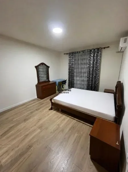 Tirane, jepet me qera apartament 1+1 Kati 5, 72 m² 450 € (LAPRAKE)