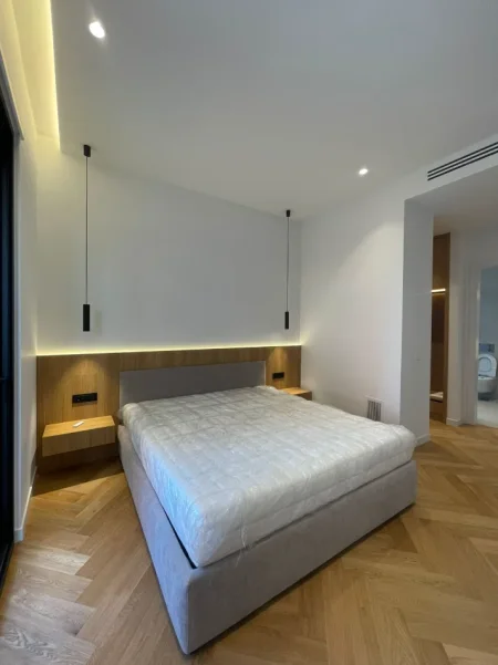 Tirane, jepet me qera apartament 2+1+Ballkon , 140 m² 1.500 € (Kompleksi Delijorgji)