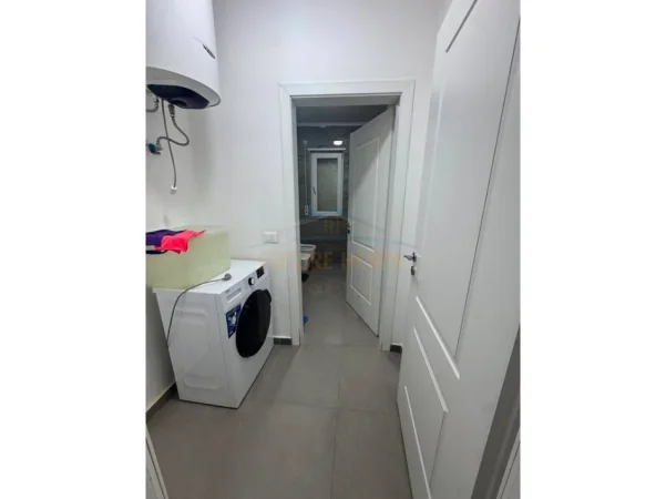 Tirane, jepet me qera apartament 2+1 Kati 3, 105 m² 620 € (astir vila l)