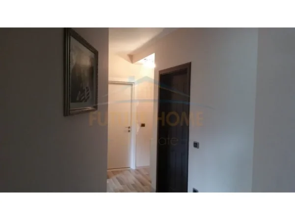 Tirane, jepet me qera apartament 2+1 Kati 3, 53 m² 450 € (fresk ruga e dajtit)