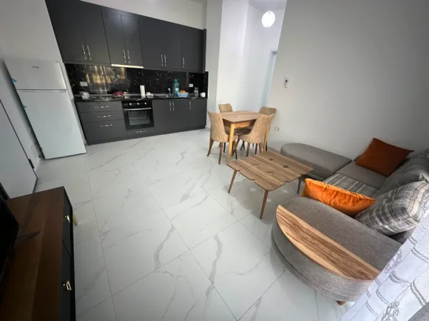 Tirane, jepet me qera apartament 1+1+Aneks+Ballkon Kati 8, 500 € (ish fusha e aviacionit)