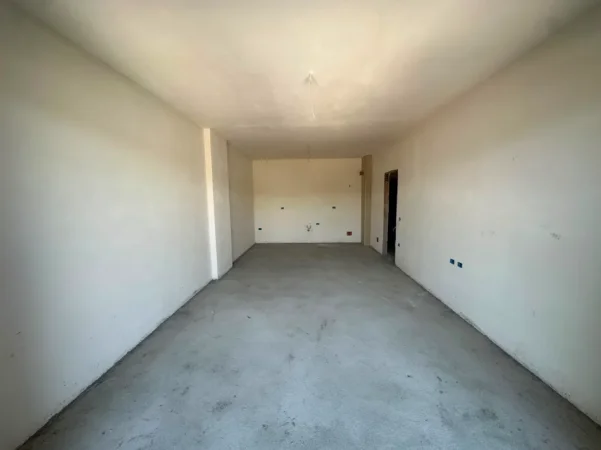 Tirane, shitet apartament 1+1+Ballkon Kati 3, 78 m² 110.000 € (Rruga Azem Galica)