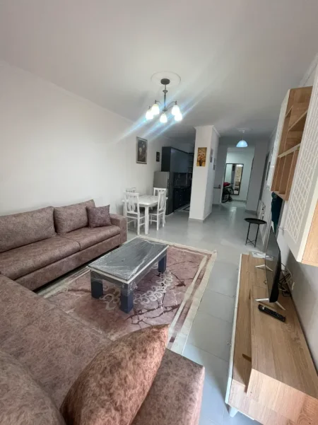 Tirane, jepet me qera apartament 2+1+Ballkon Kati 1, 96 m² 580 € (Sadaudin Bekteshi, fundi i rrugës 5 Maji)