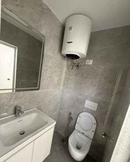 Tirane, jepet me qera garsoniere Kati 1, 30 m² 350 € (Tregu Elektrik)