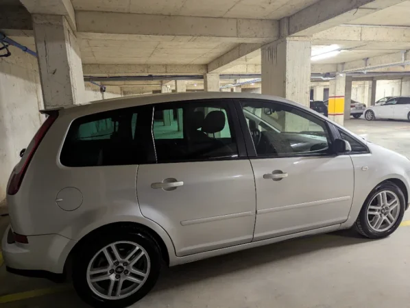 Tirane, shes makine Ford Cmax Nafte, 2.200 €