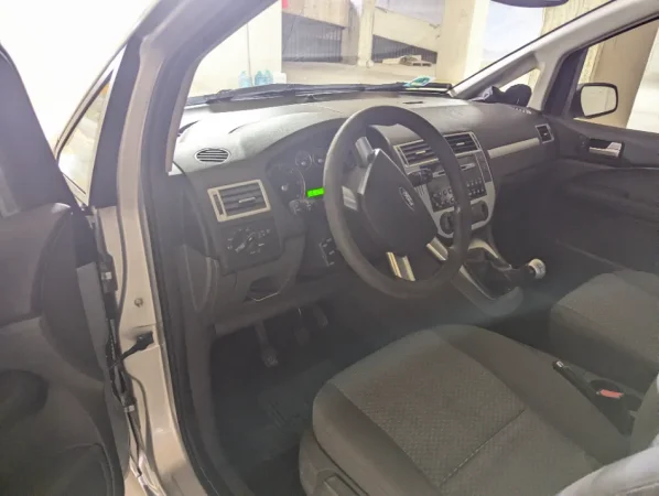 Tirane, shes makine Ford Cmax Nafte, 2.200 €